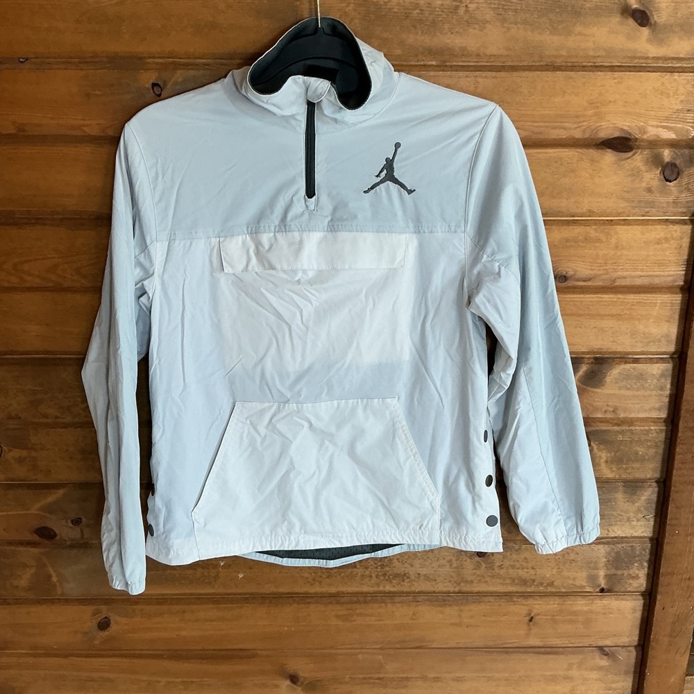 Jordan Kids Light Gray Quarter-Zip Pullover Jacket Size Medium 10/12